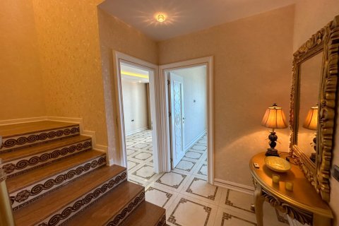 آپارتمان در  Mahmutlar ، ترکیه 3 خوابه ، 220 متر مربع.  شماره 219037 - 8