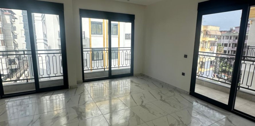 1+1 Apartment  in Alanya, Antalya, Turkey No. 219036