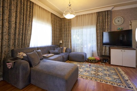 ویلا در  Lapta ، ترکیه 3 خوابه ، 600 متر مربع.  شماره 214618 - 6