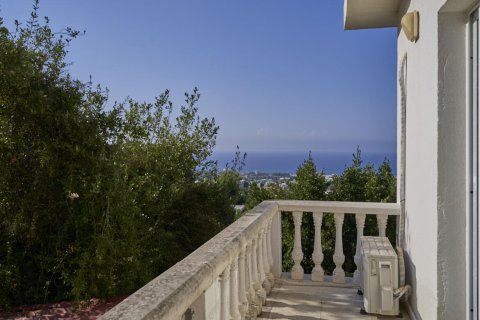 ویلا در  Lapta ، ترکیه 3 خوابه ، 600 متر مربع.  شماره 214618 - 22