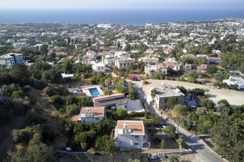 ویلا در  Lapta ، ترکیه 3 خوابه ، 600 متر مربع.  شماره 214618 - 4