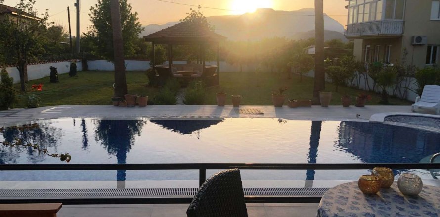 3+1 Villa in Dalyan, Mugla, Türkei Nr. 233540