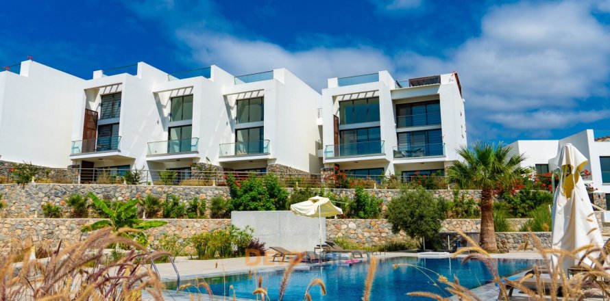 4+1 Lägenhet  i Girne,  Nr. 225624