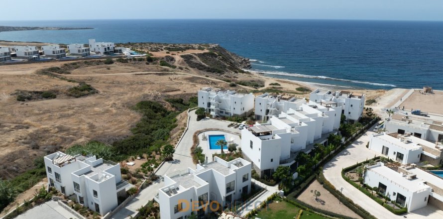 2+1 Lägenhet  i Girne,  Nr. 225621