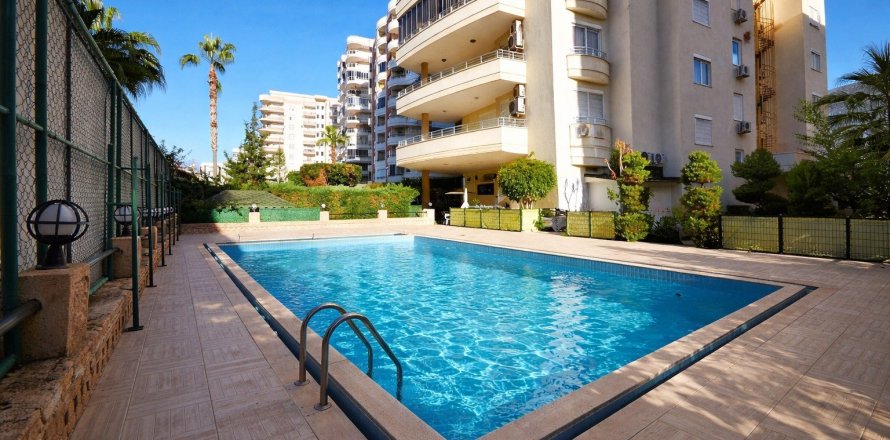 4+0 Wohnung in Mahmutlar, Antalya, Türkei Nr. 224890