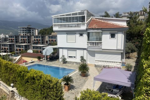 Villa  4+1  Alanya, Antalya, Türkiye №217767