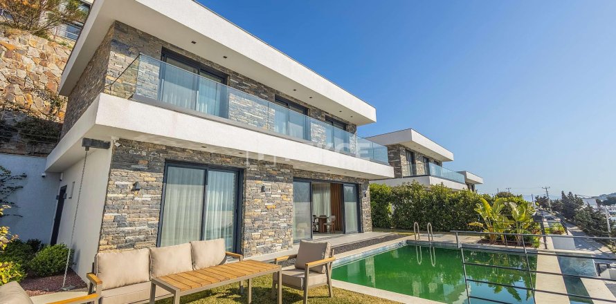 4+1 Apartment in Bodrum, Mugla, Turkey No. 228709
