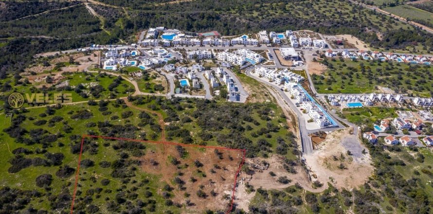 1+1 Apartment in Esentepe, Girne, Northern Cyprus No. 214272