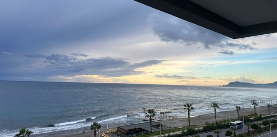 Daire  2+1  Antalya, Türkiye №222501