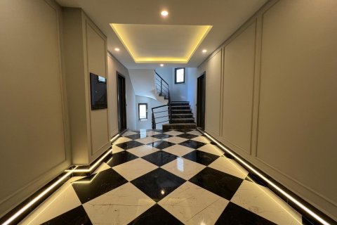 ملک تجاری در  Alanya ، ترکیه  شماره 224686 - 28