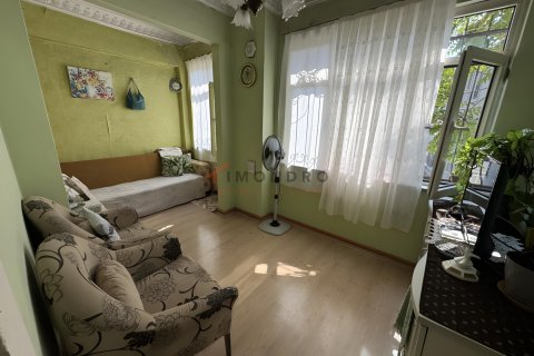 5+1 Wohnung in Beyoglu, Istanbul, Türkei Nr. 227651 - 7