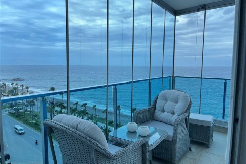 1+1 Apartment  in Mahmutlar, Antalya, Turkey No. 222258