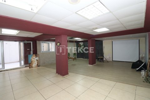 Продажа коммерческой недвижимости в Мерсине, Турция, 350м2, №213072 – фото 17