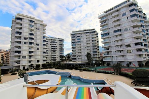 آپارتمان در Tosmur،  Alanya ، ترکیه 3 خوابه ، 165 متر مربع.  شماره 214874 - 1