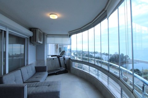 آپارتمان در Tosmur،  Alanya ، ترکیه 3 خوابه ، 165 متر مربع.  شماره 214874 - 2