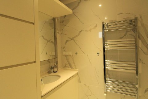 آپارتمان در Tosmur،  Alanya ، ترکیه 3 خوابه ، 165 متر مربع.  شماره 214874 - 13