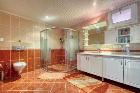 2+1 Wohnung  in Mahmutlar, Antalya, Türkei Nr. 218101 - 15