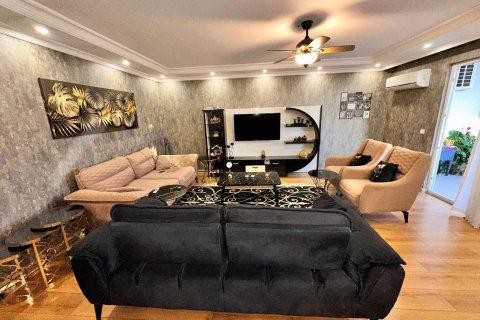 4+1 Lejlighed  i Mahmutlar, Antalya, Tyrkiet Nr. 218165 - 3