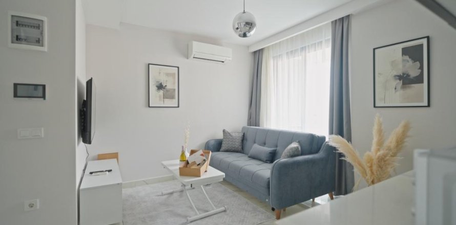 Квартира  2-х ком. в Аланье, Анталья, Турция №213109