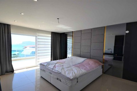 Продажа квартиры  в Тосмуре, Аланье, Анталье, Турция 3+1, 300м2, №215274 – фото 1