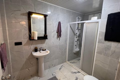 Apartment for sale  in Tosmur, Alanya, Antalya, Turkey, 3 bedrooms, 165m2, No. 215273 – photo 6