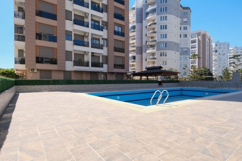 Daire  1+1  Antalya, Türkiye №224347