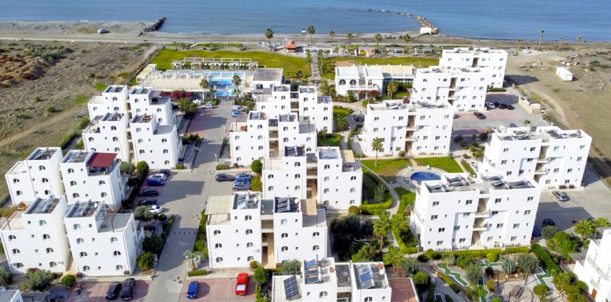 2+1 Wohnung  in Gaziveren, Guzelyurt,  Nr. 214631