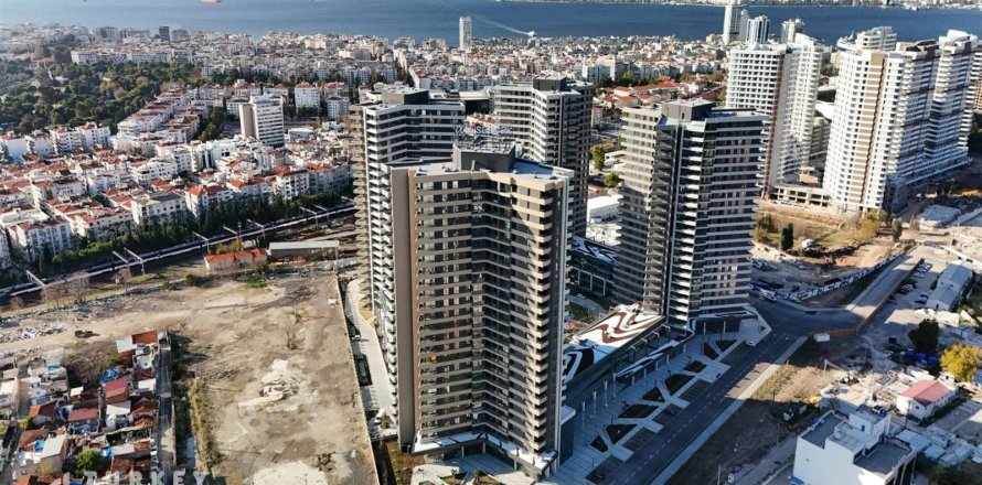 3+1 Leilighet i Izmir, Tyrkia Nr. 233755