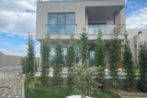 Villa for sale in Istanbul, Turkey, 3 bedrooms, 375m2, No. 233854 – photo 1