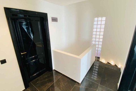 Продажа виллы  в Каргыджаке, Аланье, Анталье, Турция 4+1, 300.0м2, №213284 – фото 8