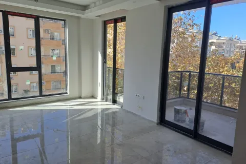 Продажа квартиры  в Аланье, Анталье, Турция 1+1, 69м2, №223702 – фото 3