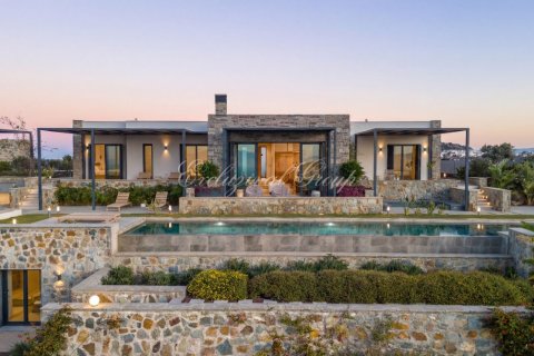 6+2 Villa in Bodrum, Mugla, Türkei Nr. 227329 - 2