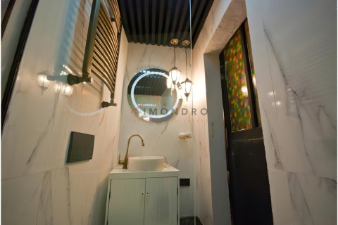 1+1 Wohnung in Beyoglu, Istanbul, Türkei Nr. 227326 - 12