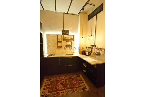 1+1 Wohnung in Beyoglu, Istanbul, Türkei Nr. 227326 - 11