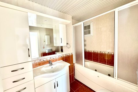 Apartment for sale  in Mahmutlar, Antalya, Turkey, 2 bedrooms, 120m2, No. 219322 – photo 16