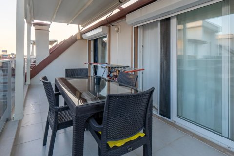 2+1 Wohnung  in Alanya, Antalya, Türkei Nr. 219320 - 9