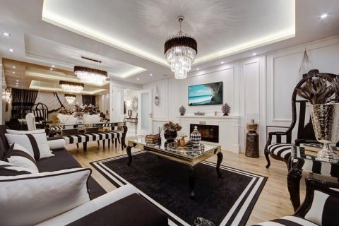 5+1 Apartment in Mersin, Turkey No. 230478