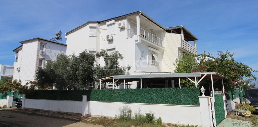 Villa  4+1  Serik, Antalya, Türkiye №212866