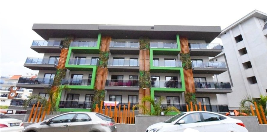 1+1 Apartment  in Oba, Antalya, Turkey No. 29600