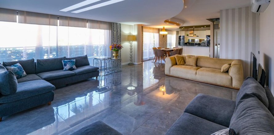 3+1 Lägenhet  i Alanya, Antalya, Turkiet Nr. 219429