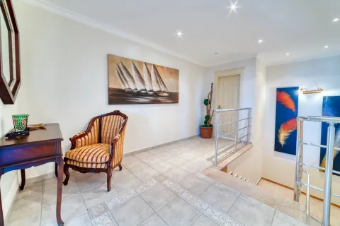 Продажа квартиры  в Аланье, Анталье, Турция 3+1, 306м2, №223746 – фото 16