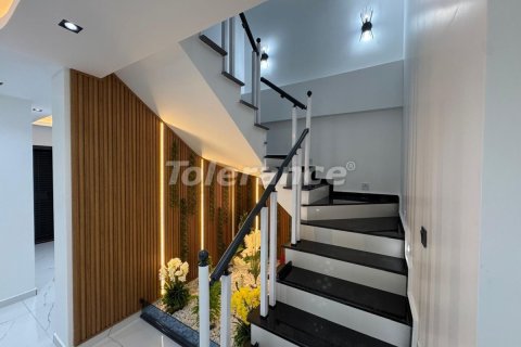 Продажа виллы  в Мерсине, Турция 3+1, 175м2, №219714 – фото 12