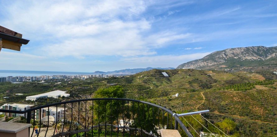 3+1 Leilighet  i Alanya, Antalya, Tyrkia Nr. 233349