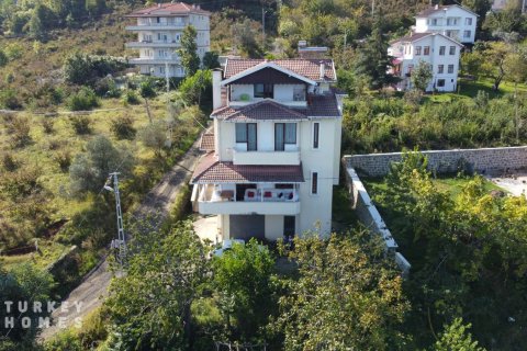 6+1 Villa i Trabzon, Tyrkia Nr. 233823 - 2