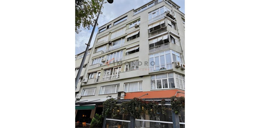 Daire  3+1  Beşiktaş, İstanbul, Türkiye №215890