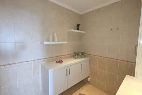 آپارتمان در  Cikcilli ، ترکیه 2 خوابه ، 115 متر مربع.  شماره 217546 - 14