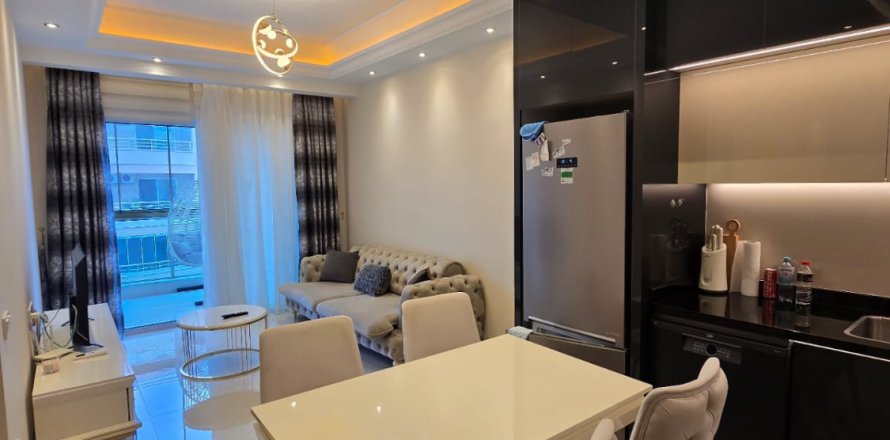 Квартира  1+1 в Махмутларе, Анталья, Турция №232130