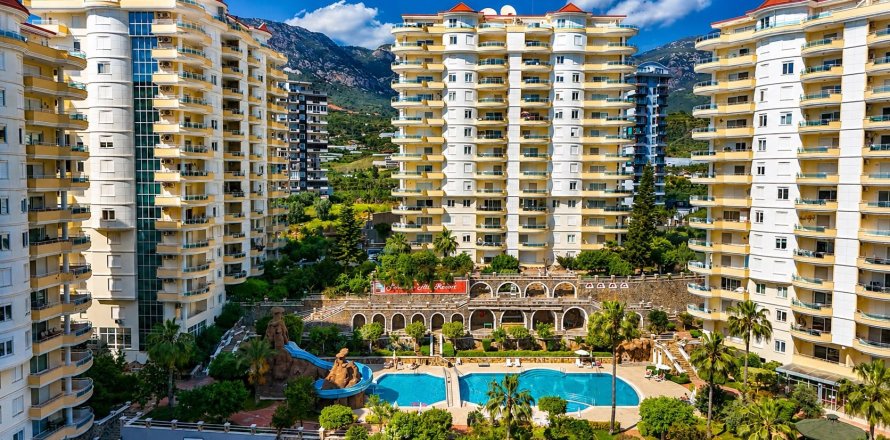 2+1 Lägenhet i Mahmutlar, Antalya, Turkiet Nr. 232137