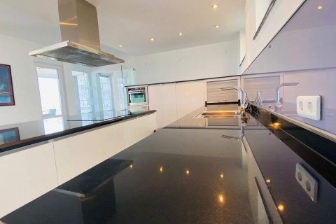 Продажа виллы  в Каргыджаке, Аланье, Анталье, Турция 5+2, 520.0м2, №213734 – фото 24