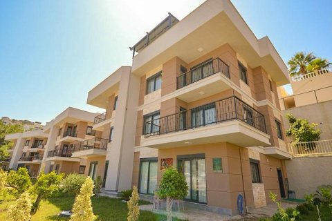 Продажа виллы  в Каргыджаке, Аланье, Анталье, Турция 5+1, 280.0м2, №213735 – фото 1